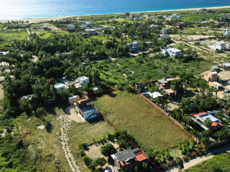 Los Jardines, Pacific