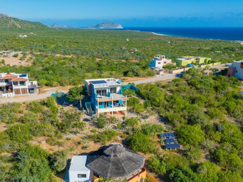35 Calle Sheila Lillian Castillo de Arena, East Cape