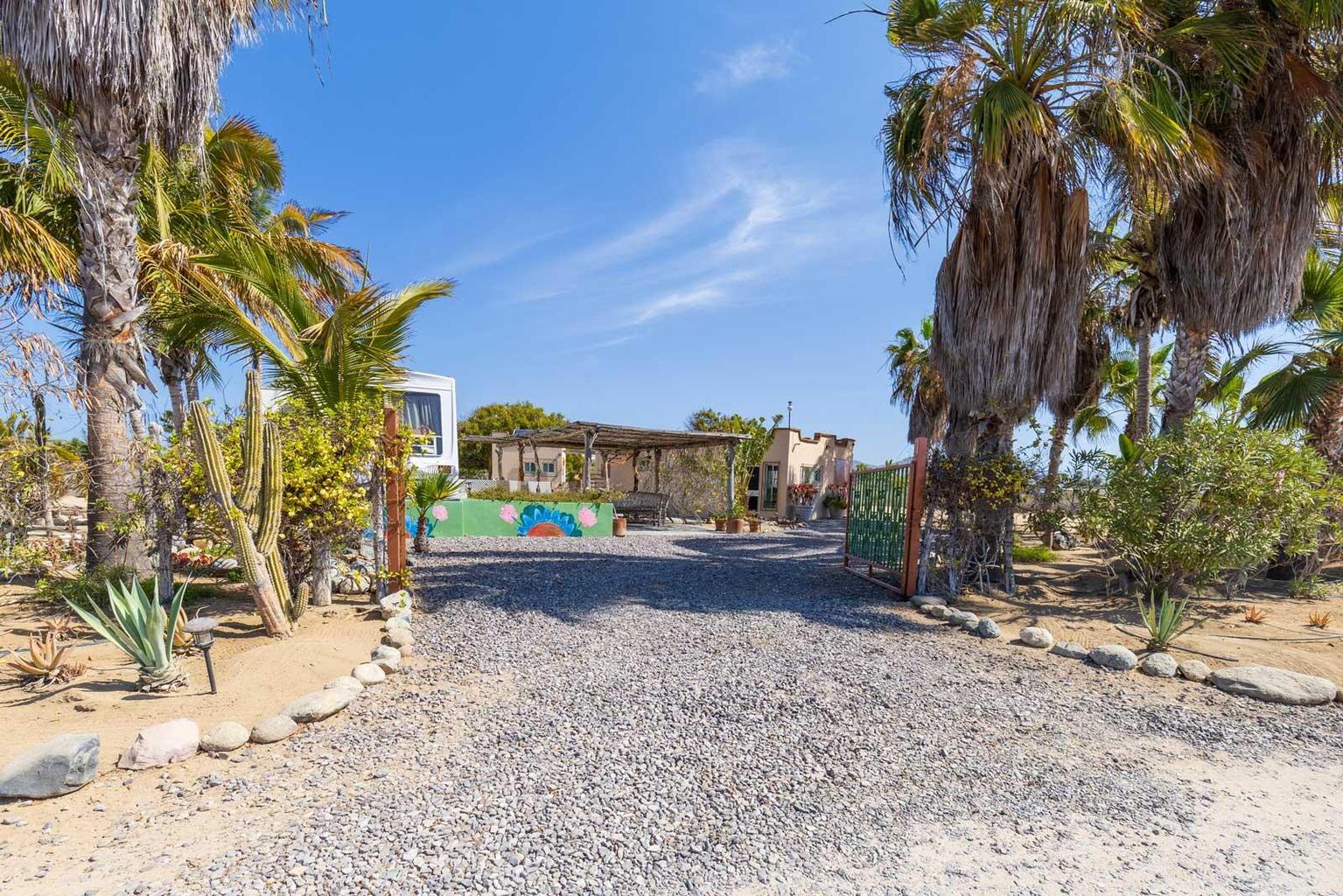 1-Bedroom House in Elias Calles, Pacific, photo 2