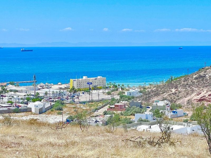 Bahia Banderas St., Lomas de Palmira, La Paz