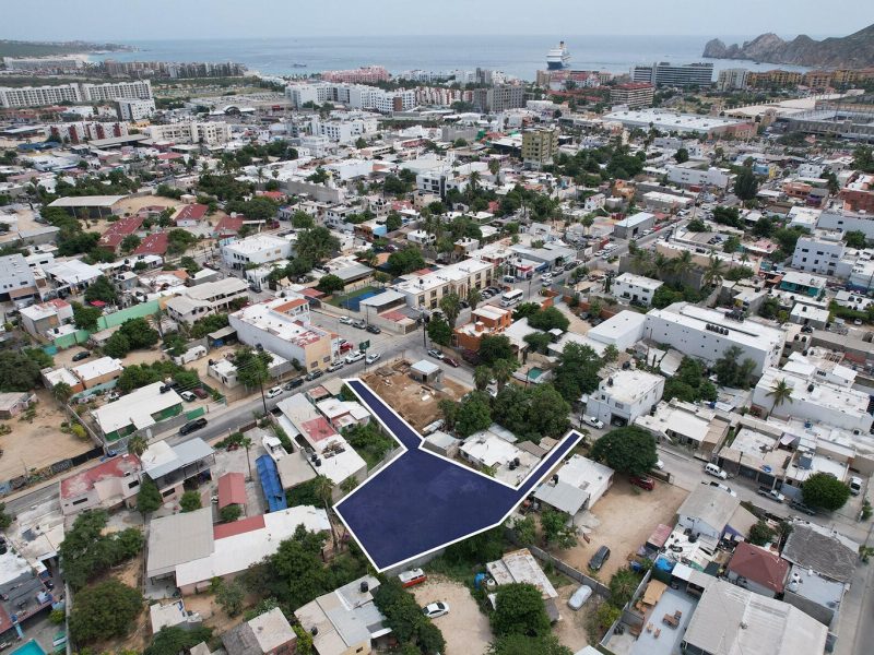 C. Narciso Mendoza, Centro-CSL North, Cabo San Lucas