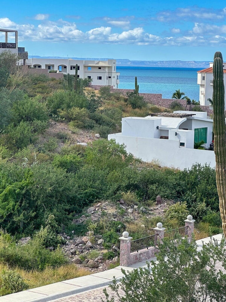 Agua Marina street, Pedregal, La Paz, photo 2