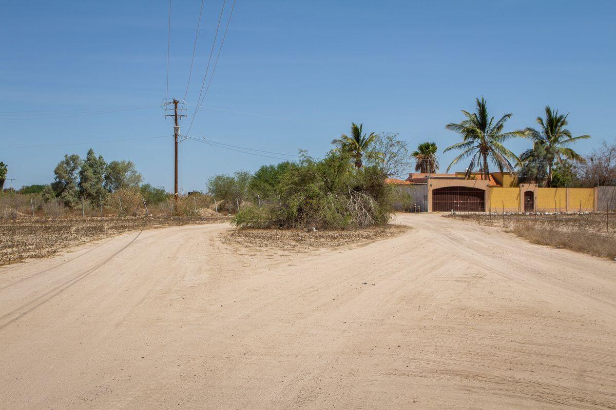 Calle de Acceso, Ampliacion Centenario, La Paz, photo 2