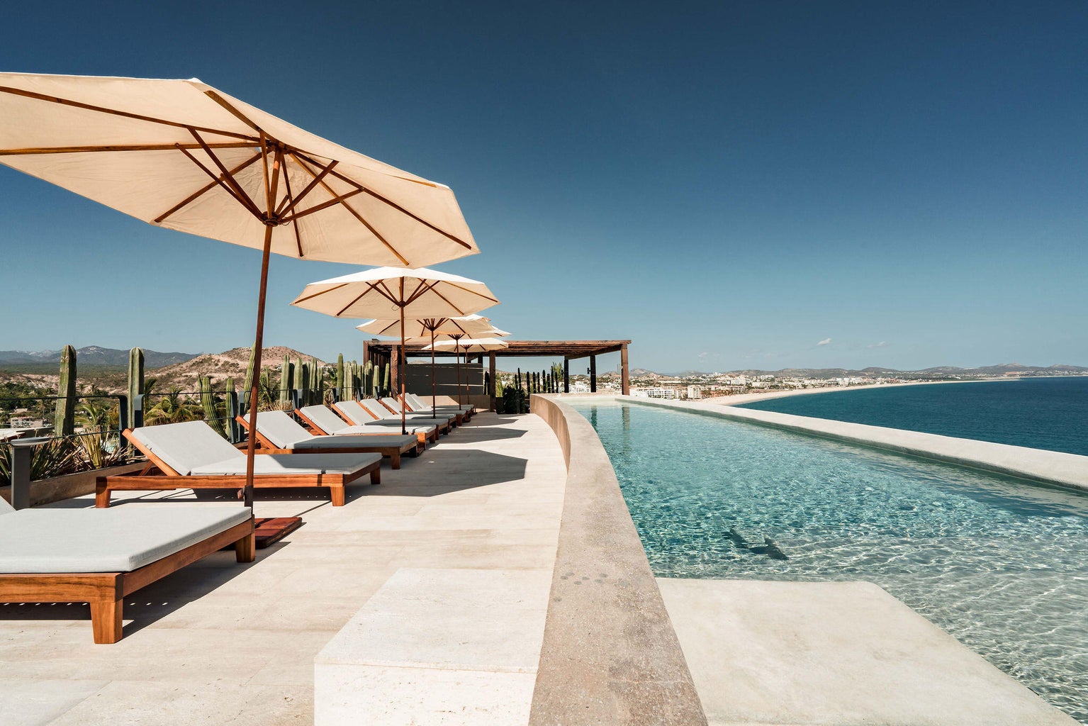 3-Bedroom Condo in The Break, San Jose del Cabo, photo 2