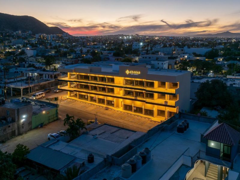 LOCAL 19, Dhoka Plaza Comercial, Cabo San Lucas