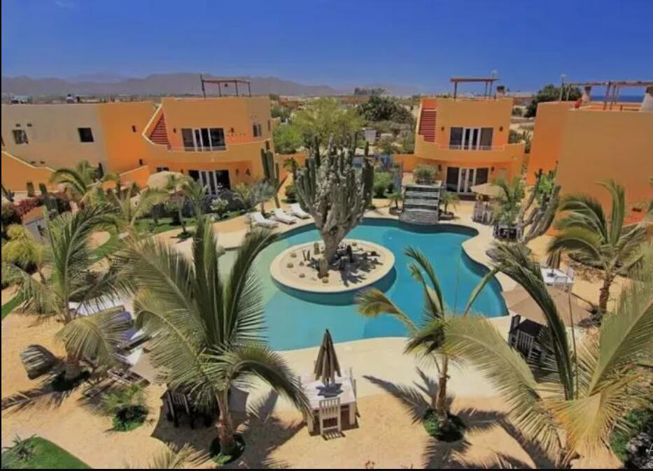 8B, Cerritos, Pacific, photo 2
