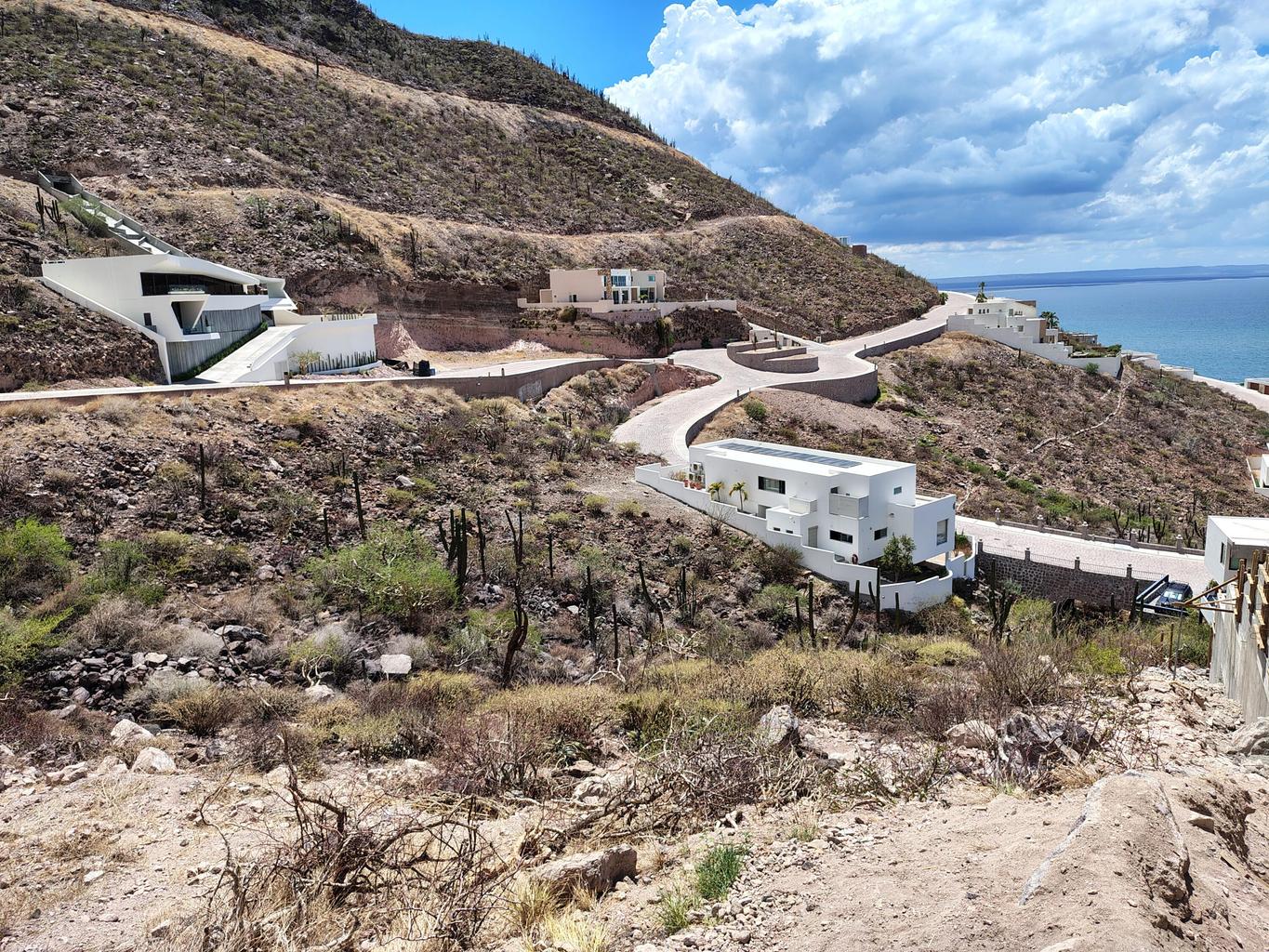 L5M6 Camino del Alabastro, Pedregal, La Paz, photo 3