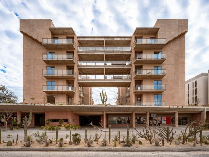 Calle acceso al Hotel RIU B208, Las Arenas, Cabo Corridor