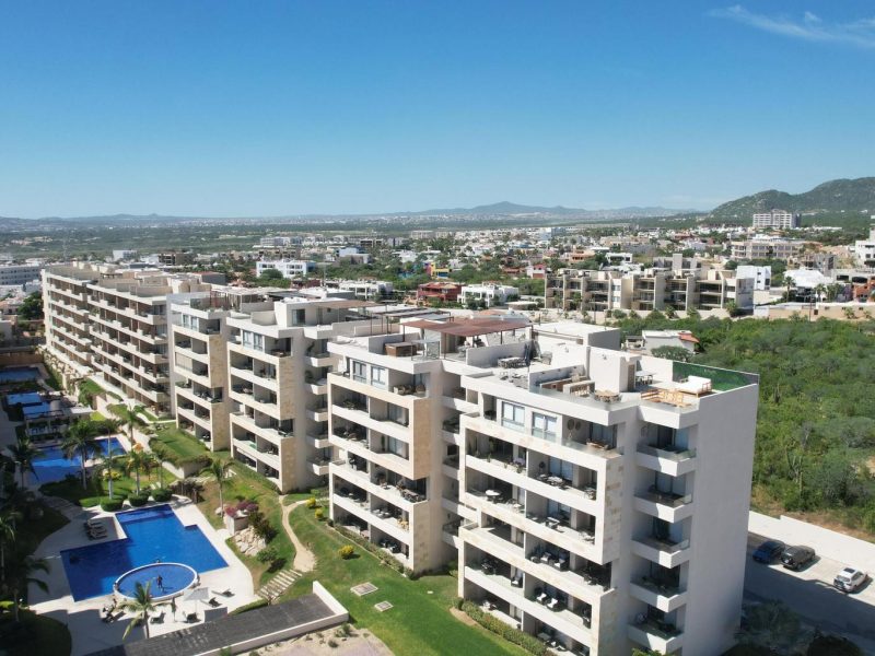 1403B, Vista Vela III, Cabo Corridor