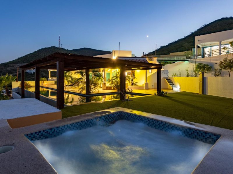 6-Bedroom House in Buena Vista, East Cape