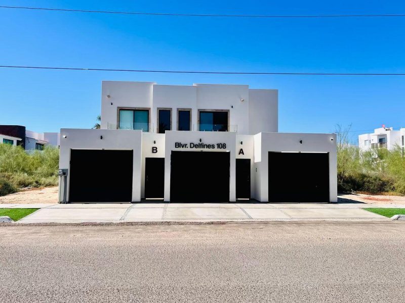 108 Avenida Delfines st, Marina Sol, La Paz