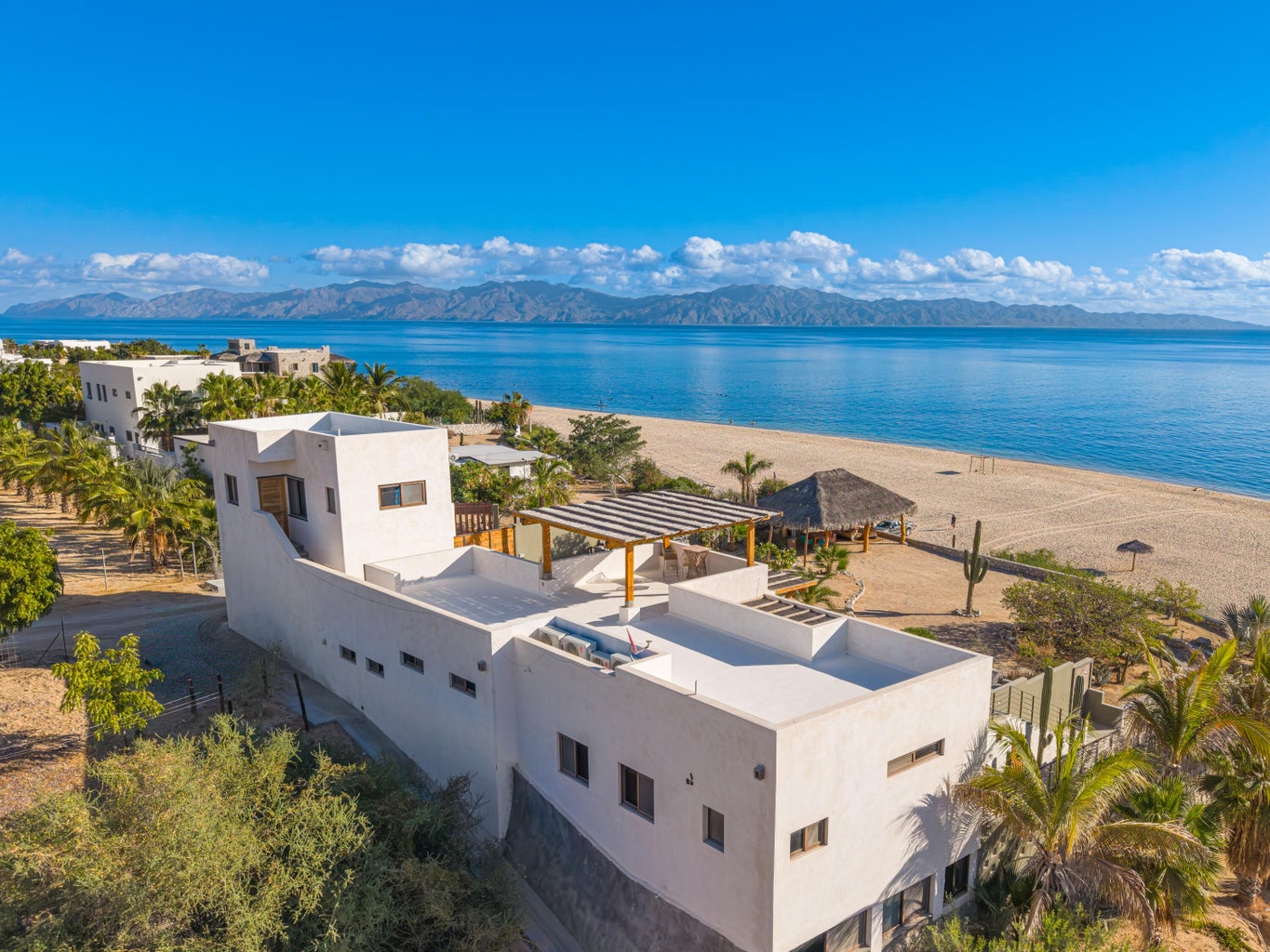 3-Bedroom House in El Sargento, La Paz, photo 2