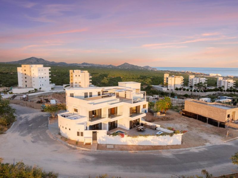 Commercial Property in ResidenciasLomasTule, San Jose Corridor
