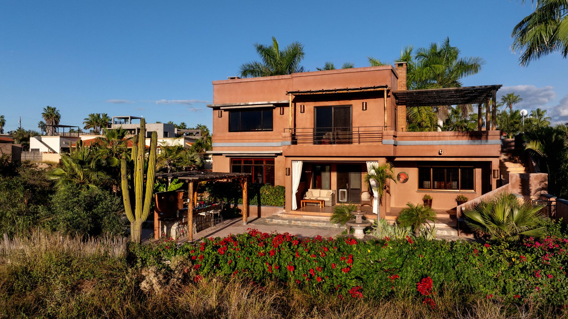 Los Jardines, Las Tunas, Pacific, photo 4