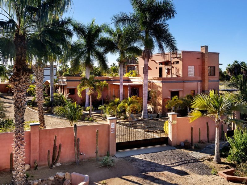 Los Jardines, Las Tunas, Pacific