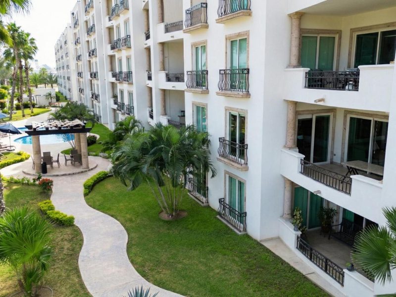 208H Fte Hotel 8 Cascadas Medano 208H, Puerta Cabos Village, Cabo San Lucas
