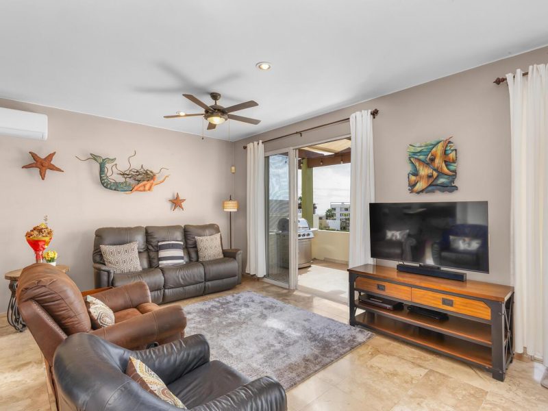 3-Bedroom House in Punta Arena, Cabo Corridor