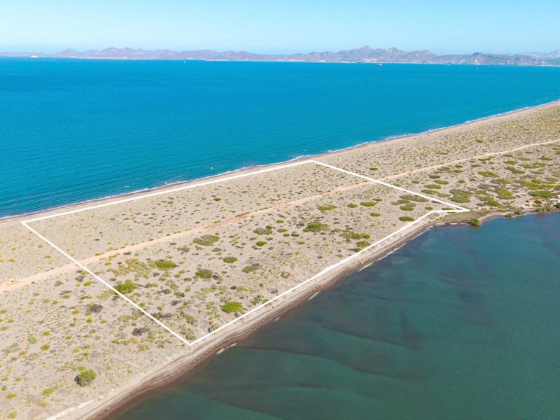 Lot in Paraiso del Mar, La Paz
