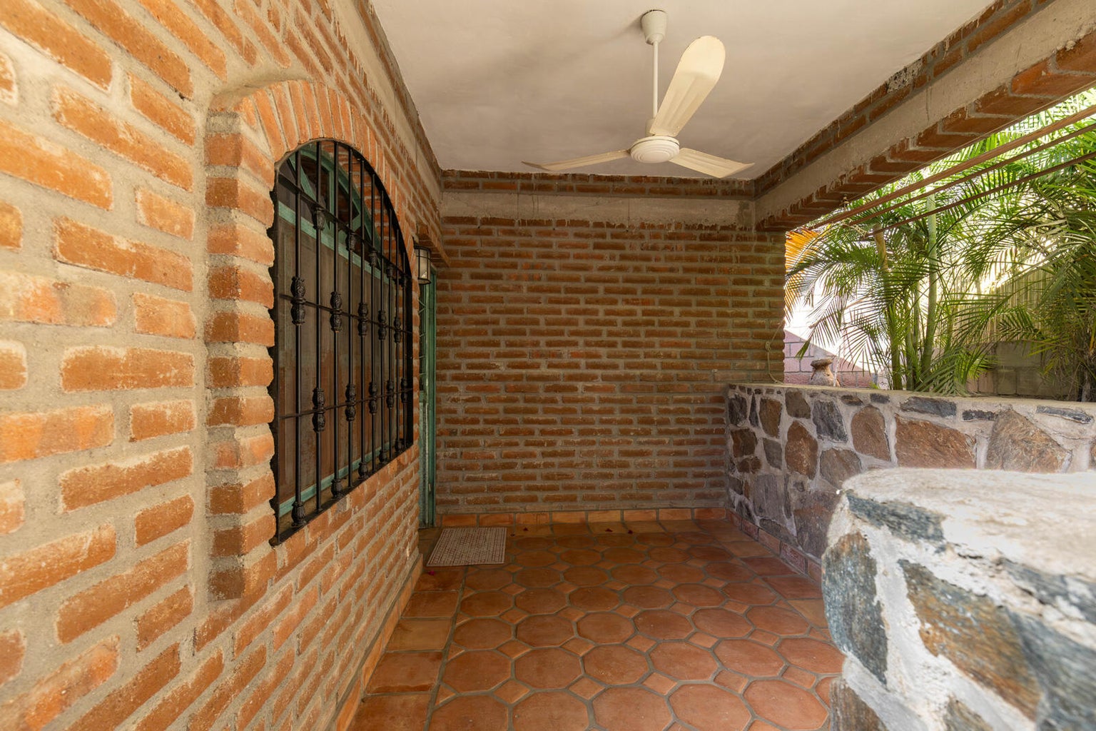 2-Bedroom House in Centro-Todos Santos, Pacific, photo 4