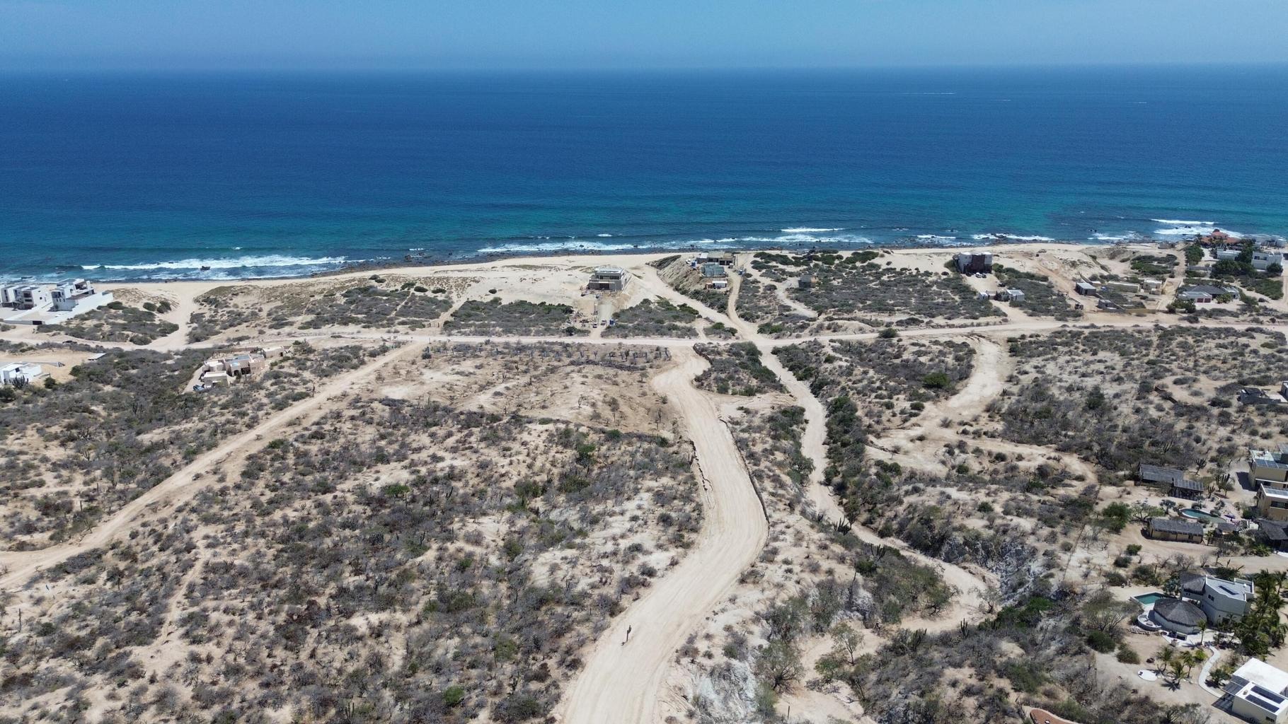 Lot in Shipwrecks, East Cape, photo 2