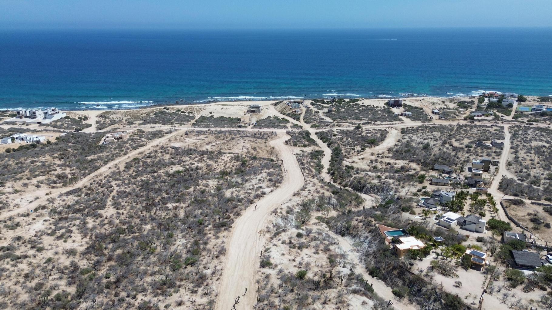 Lot in Shipwrecks, East Cape, photo 3