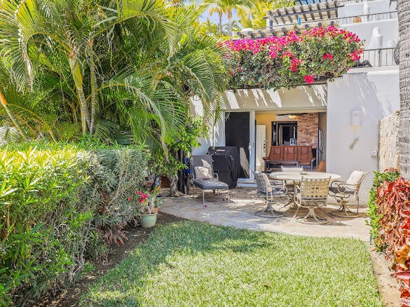 Los Frailes GARDEN UNIT O-102, Lomas de la Jolla, San Jose del Cabo