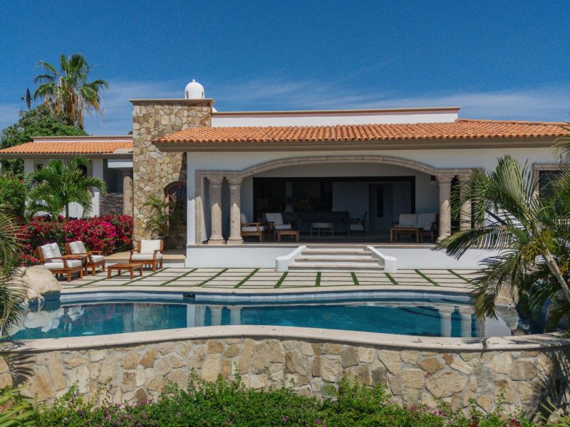3-Bedroom House in Bugambilias, San Jose Corridor