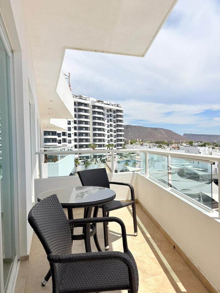 PH5, Colina del Sol, La Paz, photo 2
