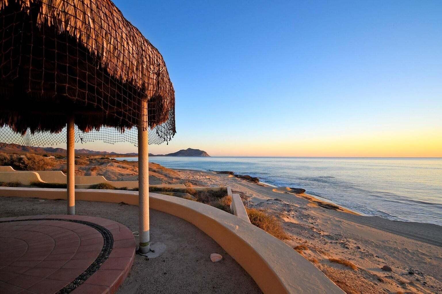 4-Bedroom House in Boca del Salado, East Cape, photo 2