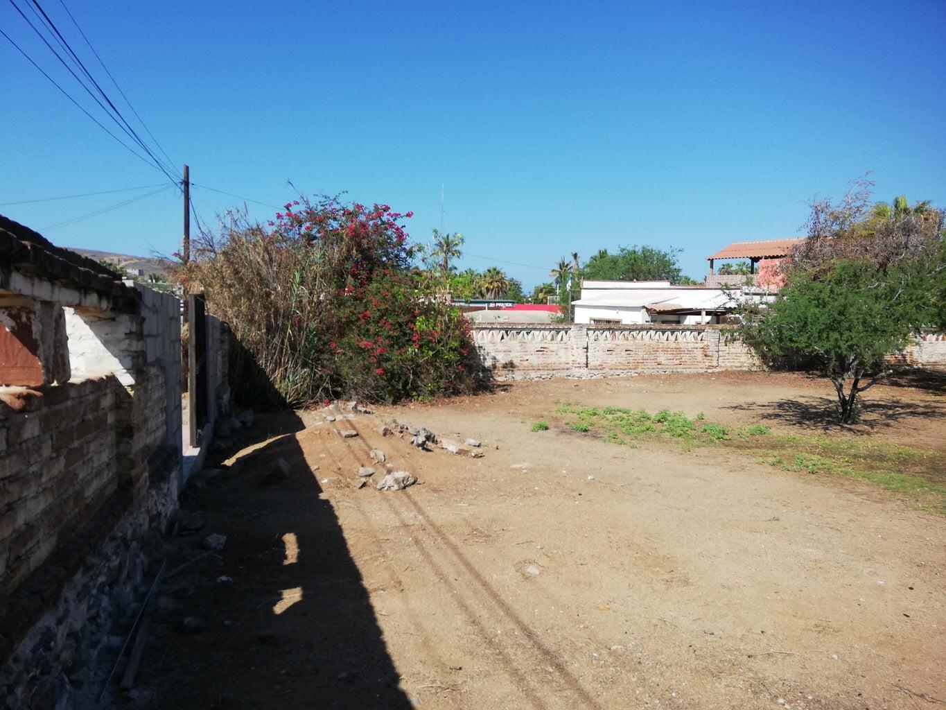 Rangel/ Zaragoza y Carretera 1, Centro-Todos Santos, Pacific, photo 5