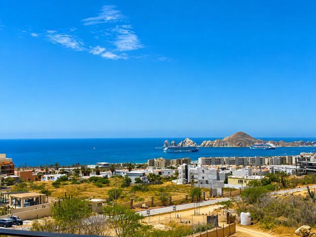 PENTHOUSE SALOMON DE LA CRUZ 404, The Arc, Cabo Corridor