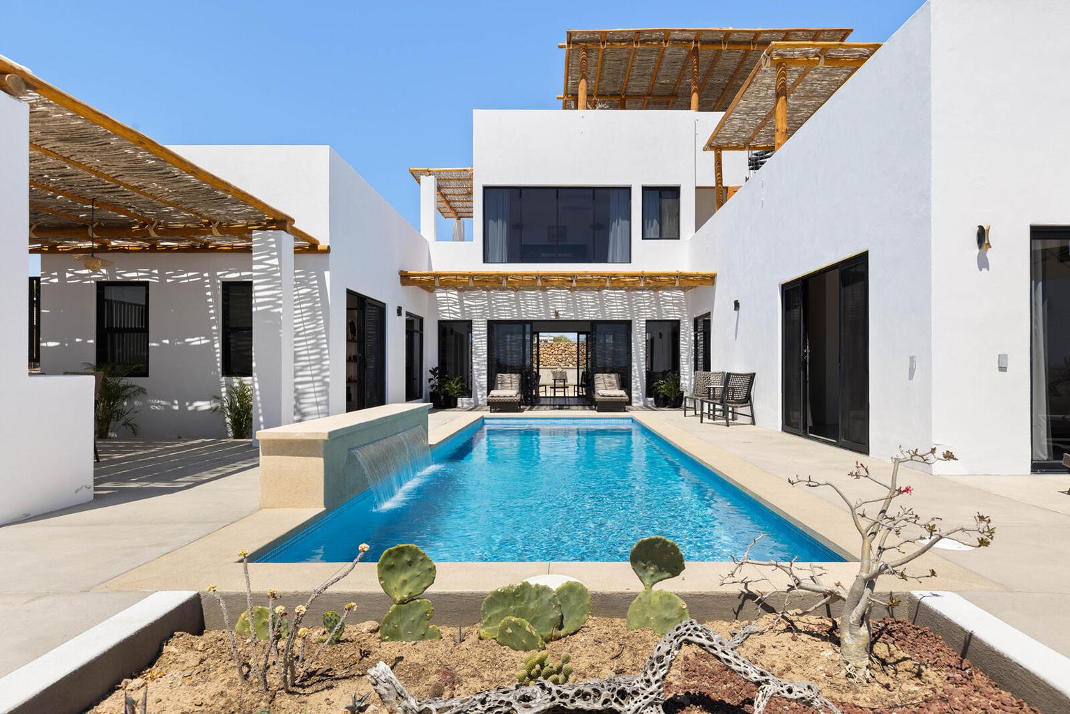 3-Bedroom House in El Posito, Pacific, photo 2