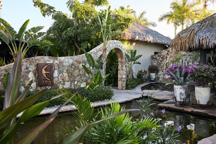 1/8 fraction mixed use 2&3 bed B-28, Esperanza, Cabo Corridor, photo 2