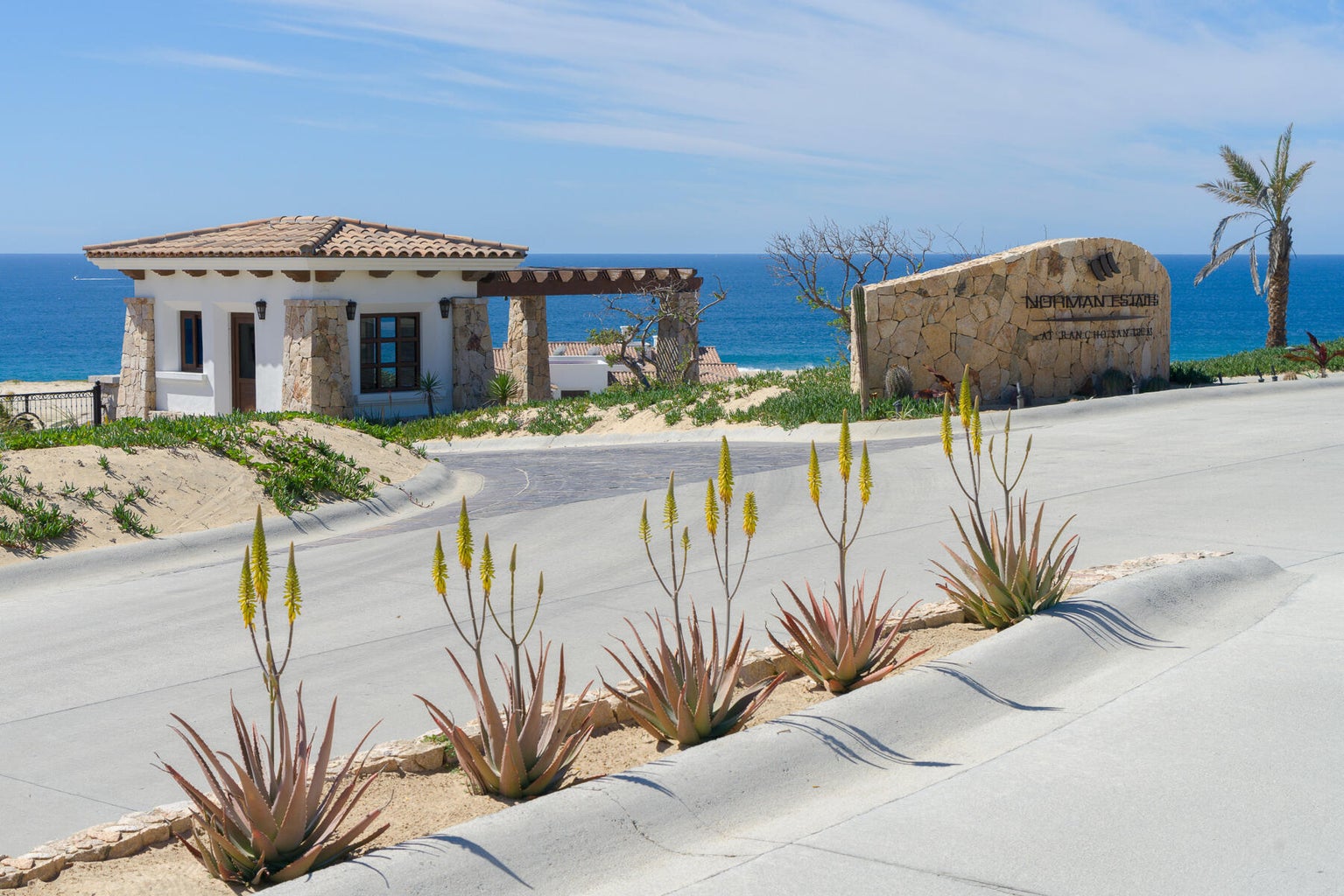 At Rancho San Lucas, Norman Estates, Pacific, photo 2