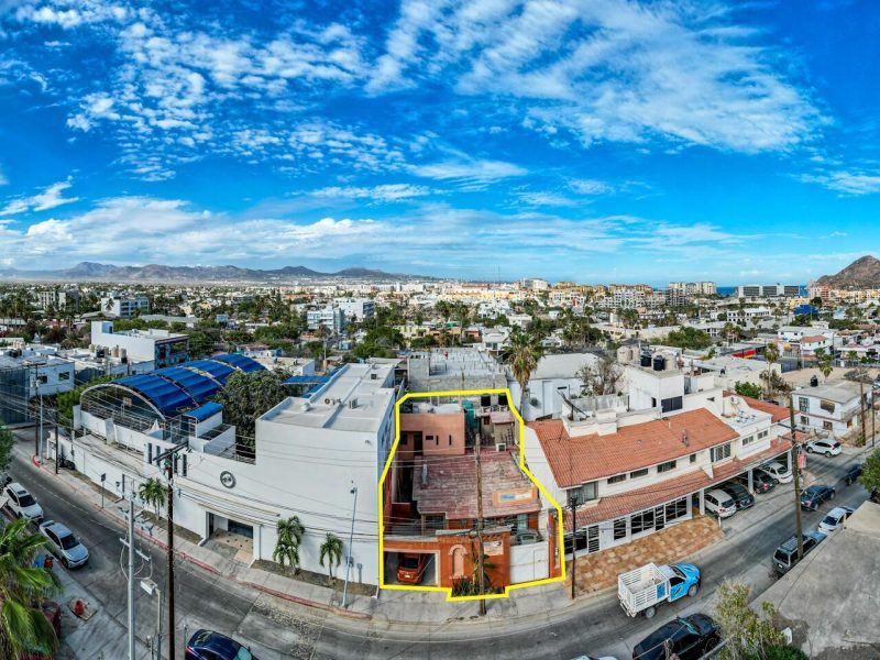 3713 AVENIDA CABO SAN LUCAS, Centro