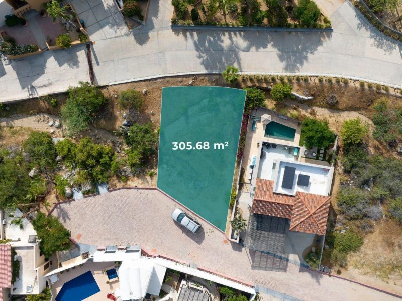 Lot in Cabo Bello, Cabo Corridor