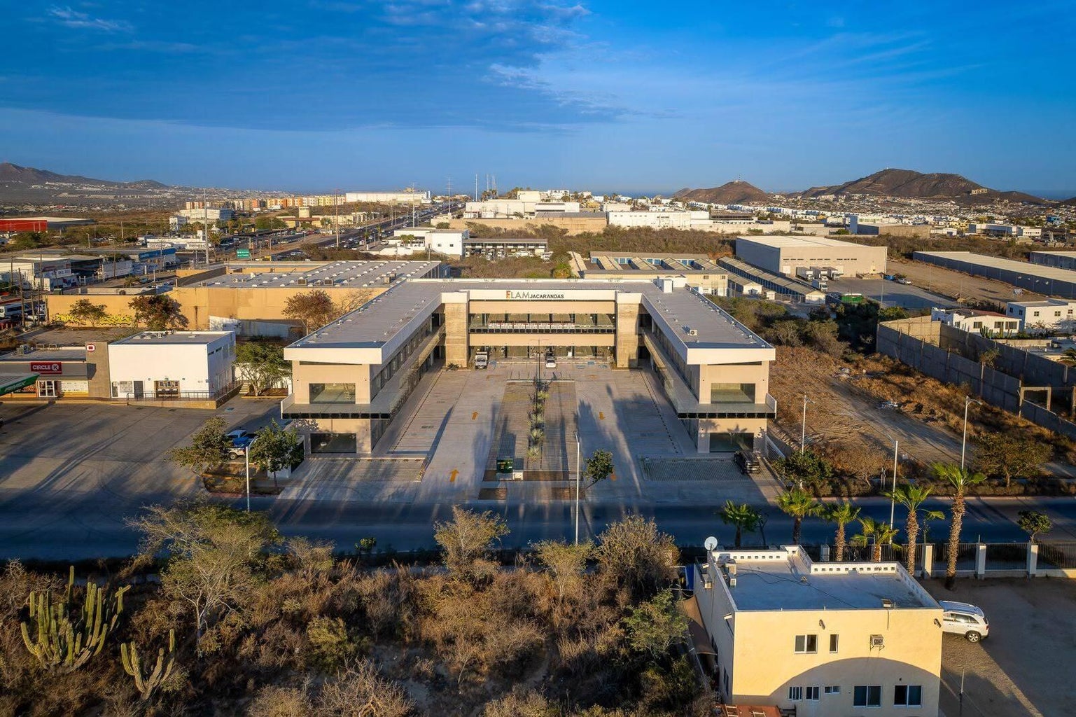 LOCAL 52, Plaza Elam, Cabo San Lucas, photo 2