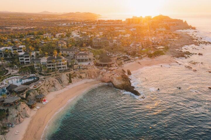 1/8 fraction mixed use 2&3 bed H-141, Esperanza, Cabo Corridor