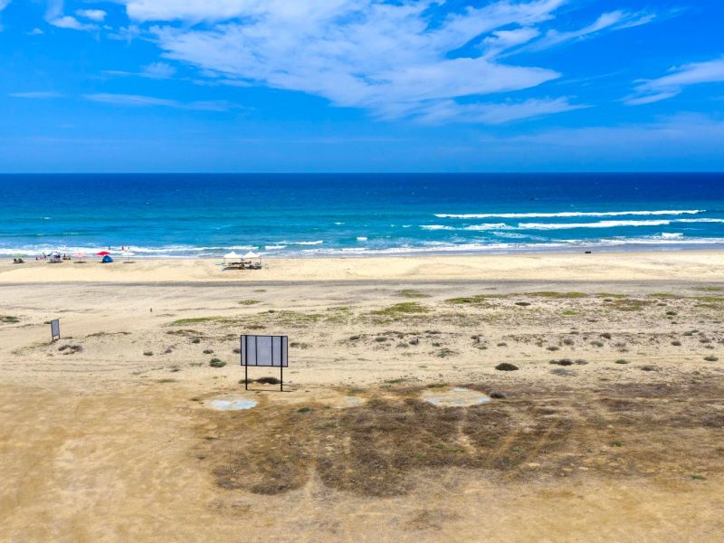 Beach Lot 9, Cerritos, Pacific
