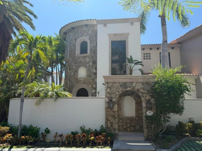 Villas del Mar, San Jose Corridor