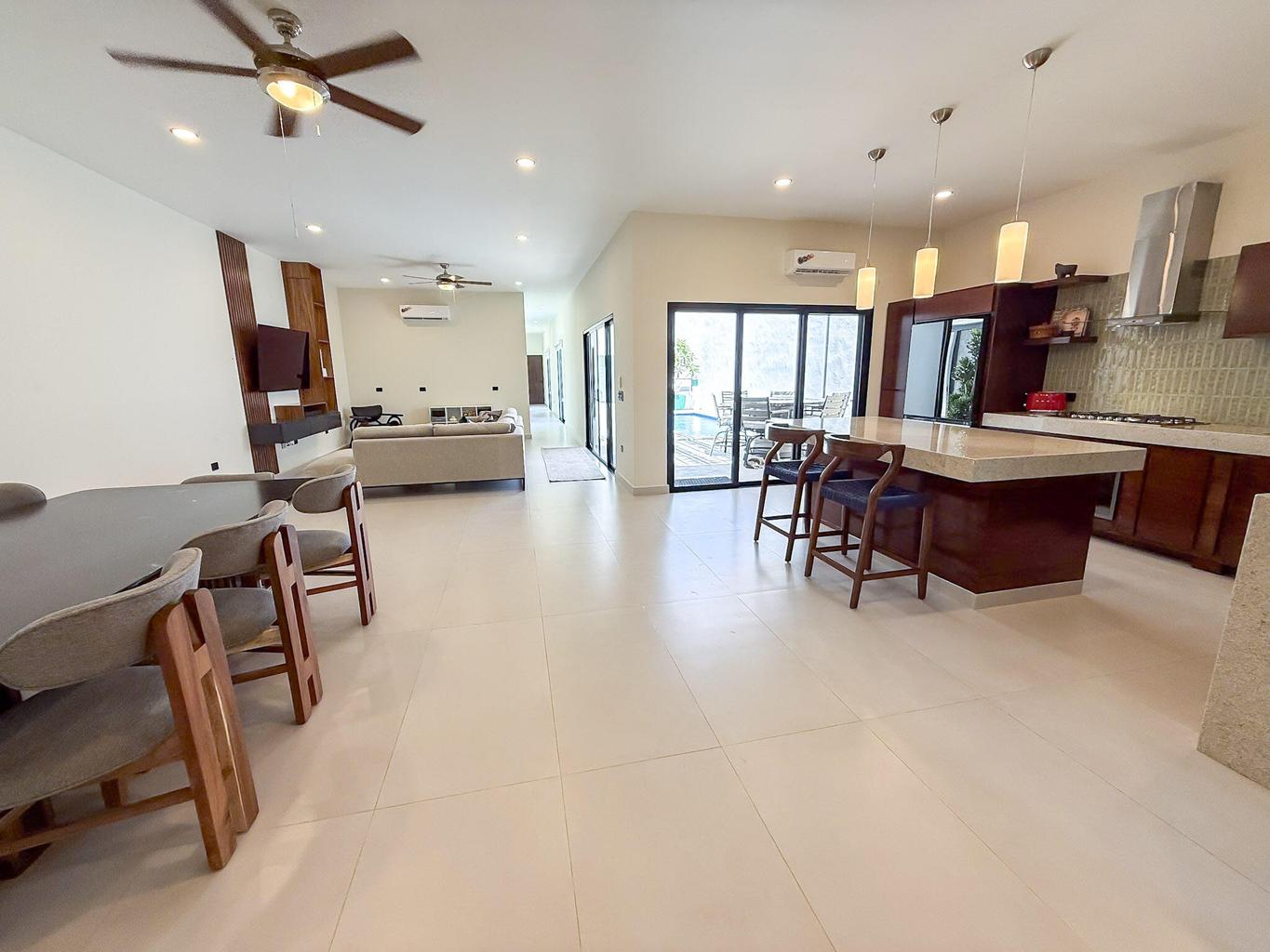 4-Bedroom House in El Centenario, La Paz, photo 5