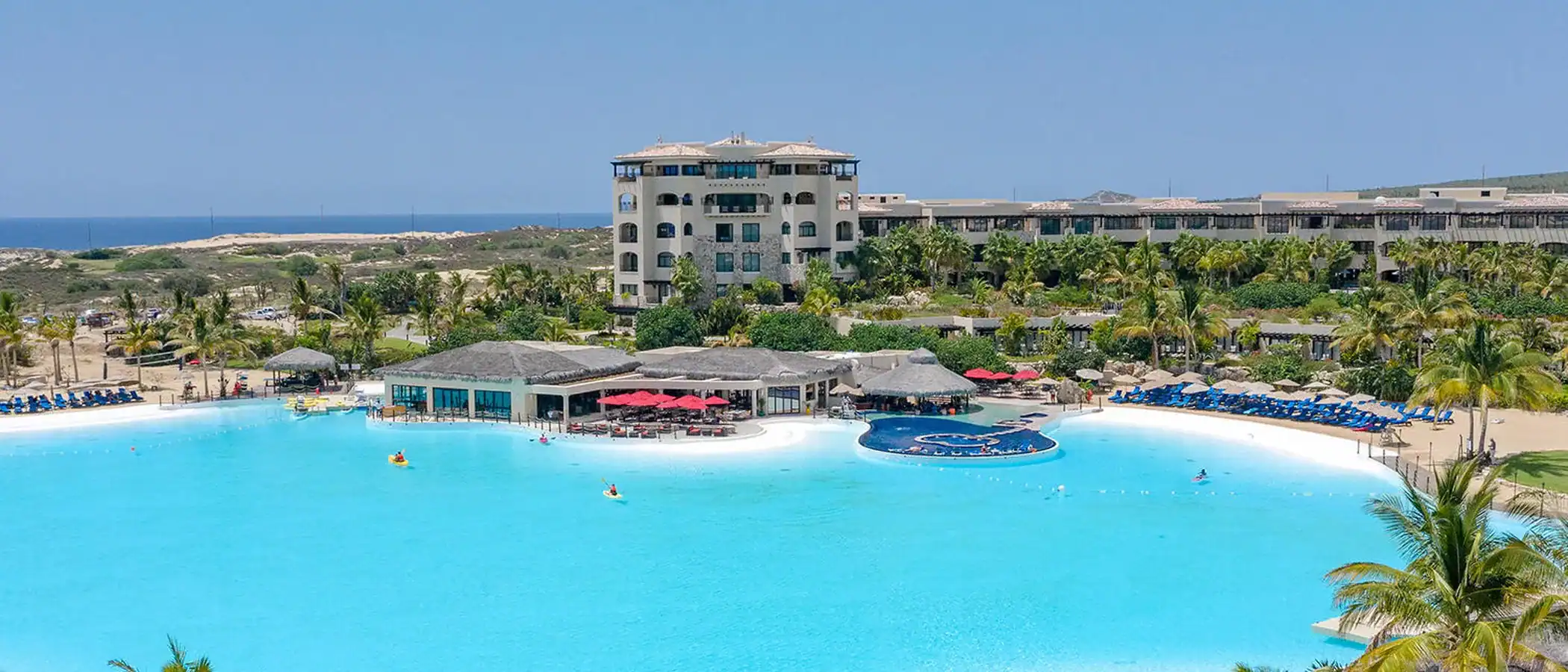 Diamante Cabo Pacific: Crystal-Lagoons_Gallery_5. Diamante Cabo Pacific: Wide establishing shot : the Dunes Course, ...