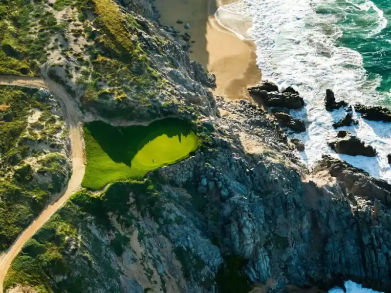 Quivira Los Cabos Community Guide PDF cover