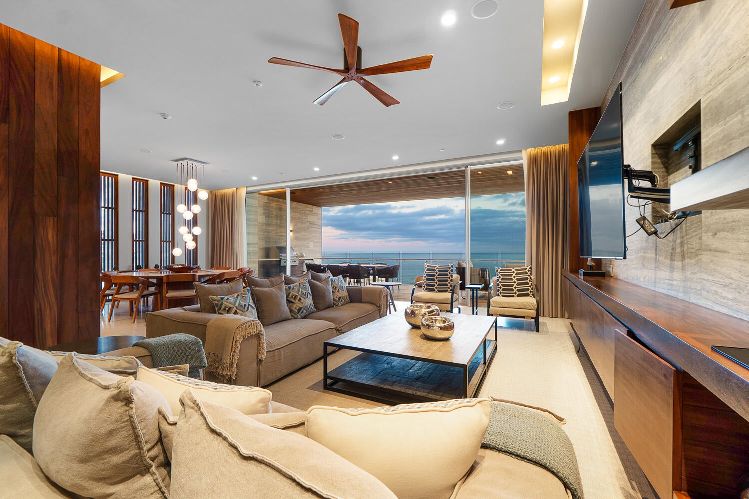 Solaz Residences 204, San Jose Corridor, photo 5