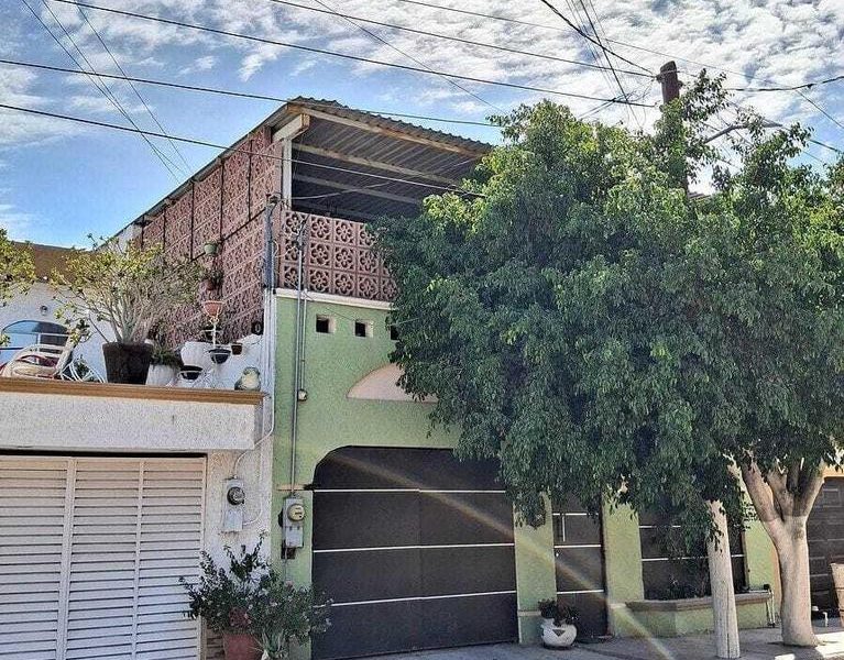 309 Fresa Cereza, Centro, La Paz