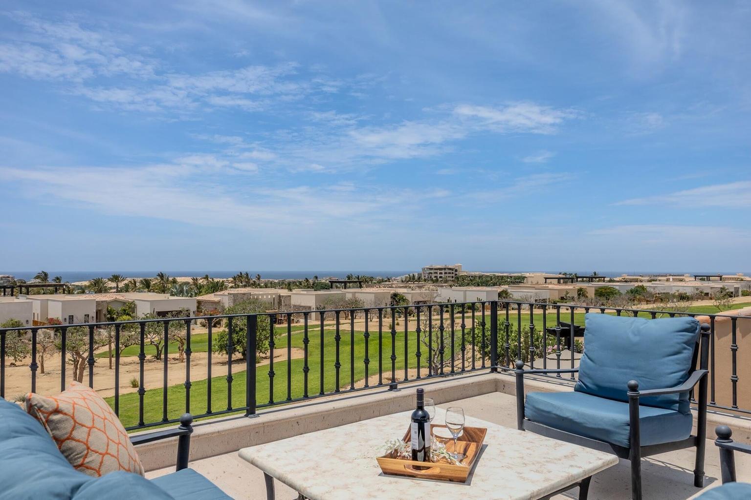 4-Bedroom House in Las Casitas, Pacific, photo 3