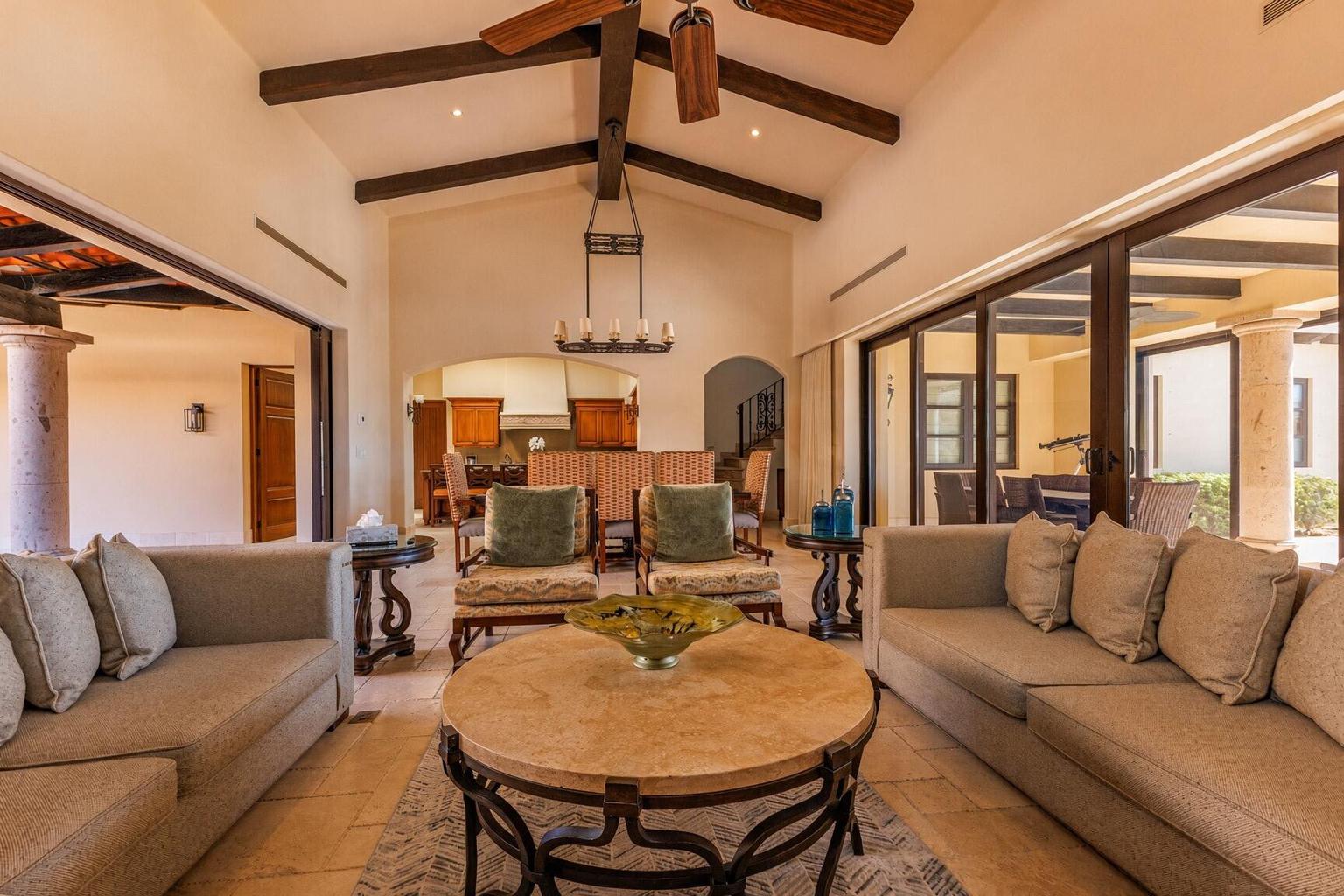 5-Bedroom House in Golf Villas, Pacific, photo 3