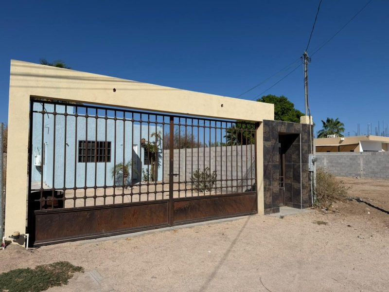 271 La Playa, General, La Paz