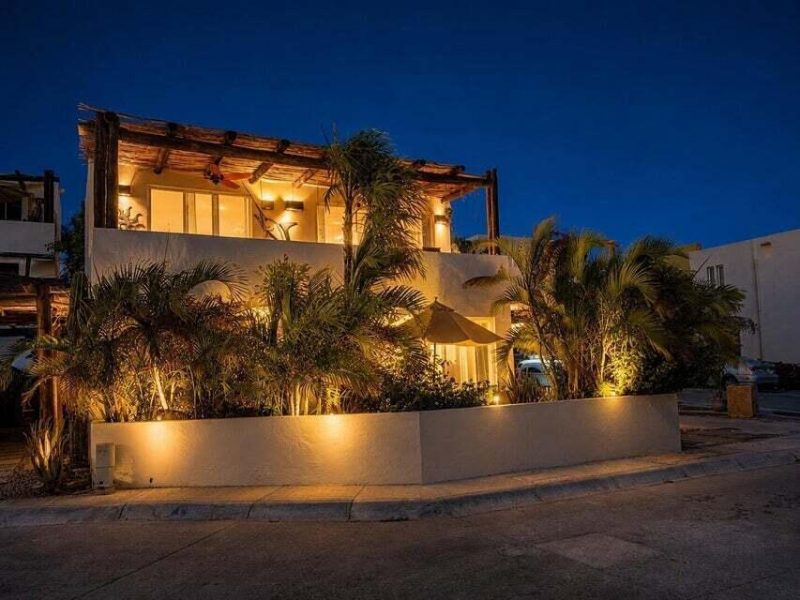 Punta Arena, Cabo Corridor