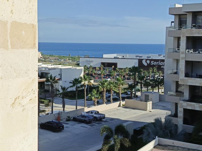 1402-b, Vista Vela III, Cabo Corridor